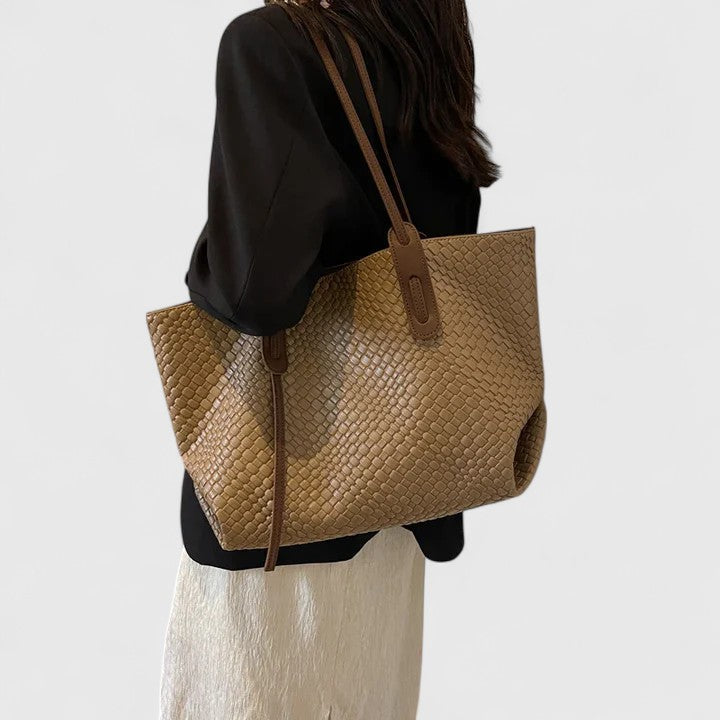 Aušra – borsa elegante